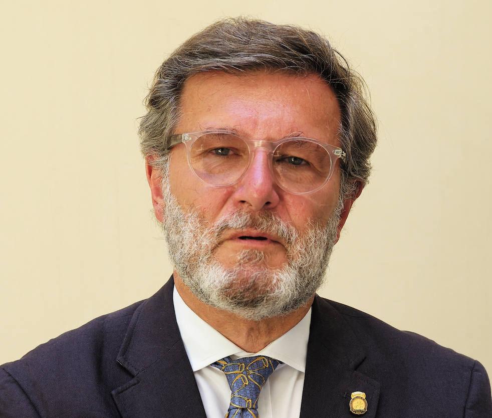 Alberto R. Ferreres